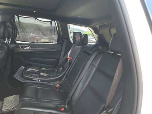 Used 2021 Jeep Grand Cherokee Limited w/ Luxury Group II RWD image 16