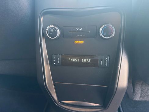 Used 2017 Lincoln MKT AWD image 23