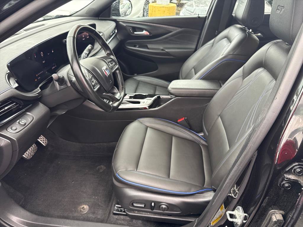 Used 2024 Buick Envista Sport Touring w/ Convenience I Package FWD image 9