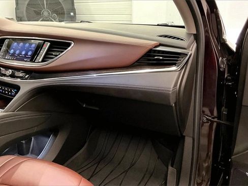 Used 2021 Buick Enclave Avenir image 15