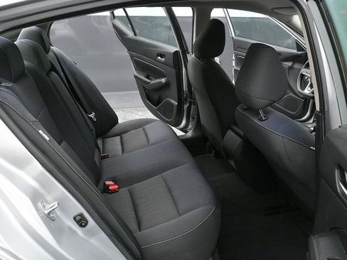 Used 2021 Nissan Altima 2.5 S image 10