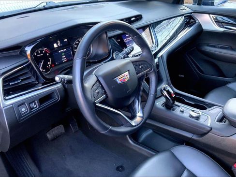 Certified 2025 Cadillac XT6 Premium Luxury image 14