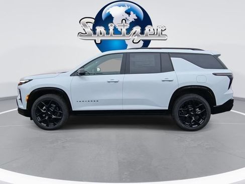 New 2026 Chevrolet Traverse RS w/ LPO, Floor Liner Package AWD/4WD image 5