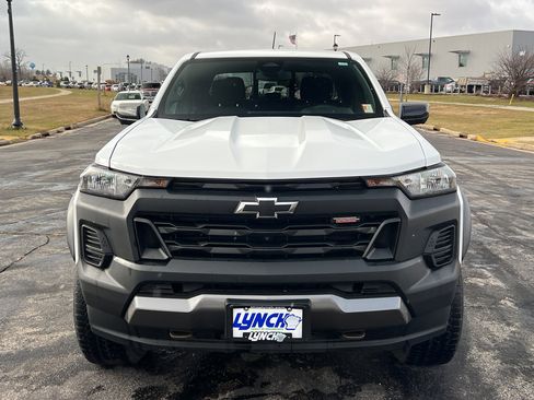 Used 2023 Chevrolet Colorado Trail Boss image 7