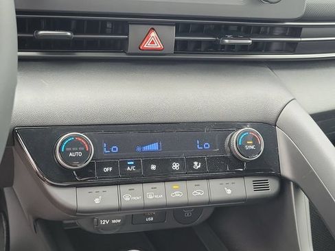 New 2026 Hyundai Elantra SEL Sport FWD image 13