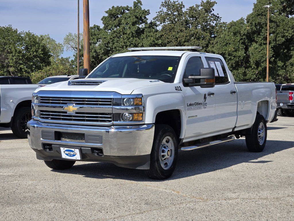 Used 2018 Chevrolet Silverado 2500 W/T w/ WT Convenience Package RWD image 3