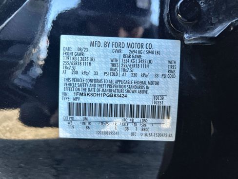 Used 2023 Ford Explorer XLT image 28