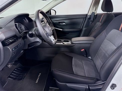 Certified 2025 Nissan Sentra SR image 6