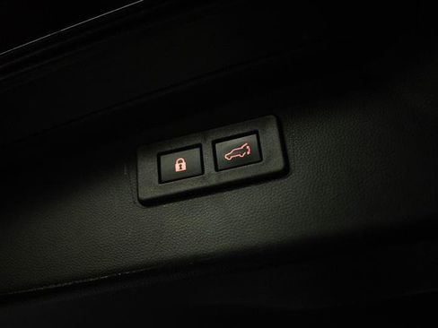 Used 2023 Subaru Outback Premium AWD/4WD image 8