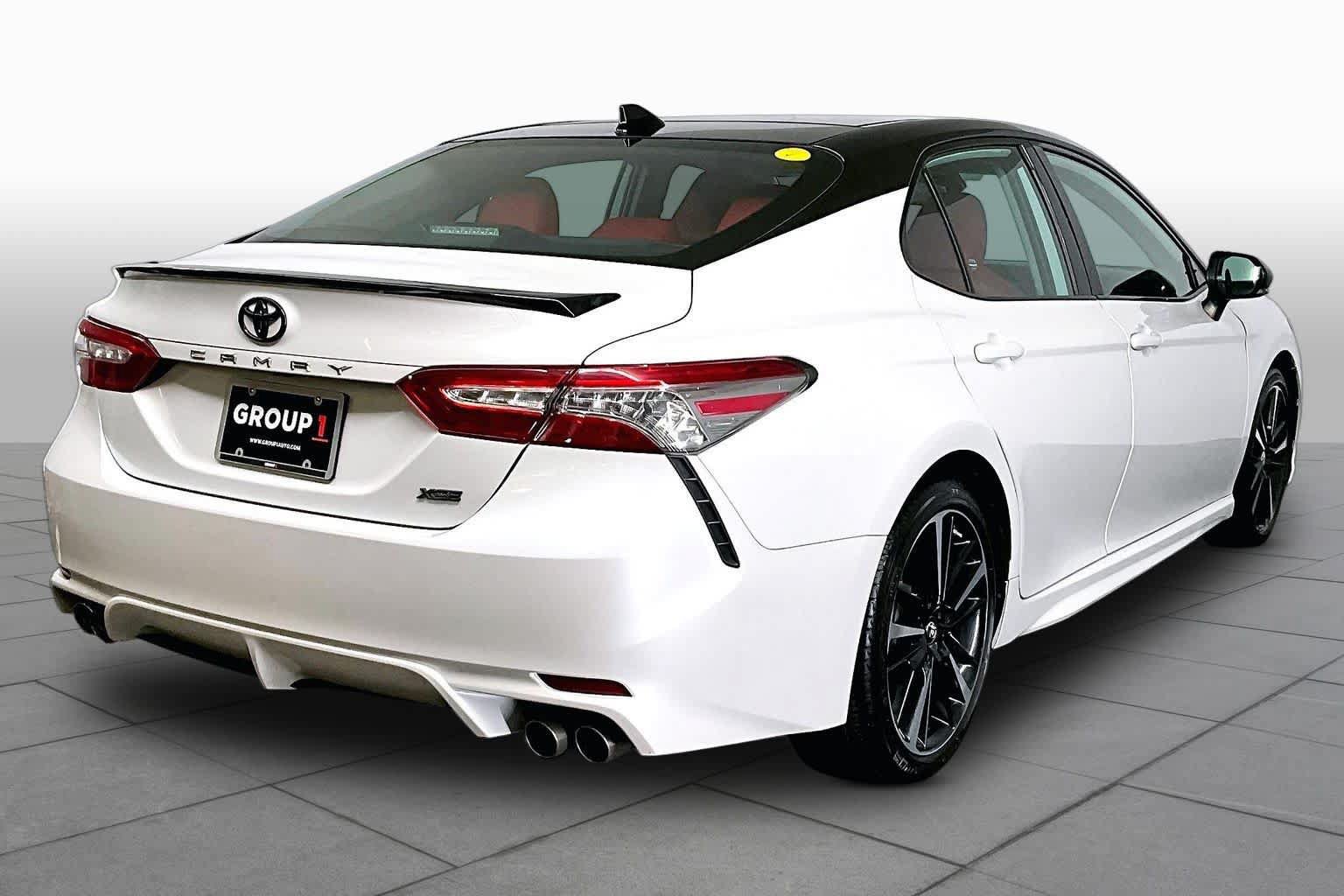 Used 2019 Toyota Camry XSE w/ Navigation Package FWD image 13