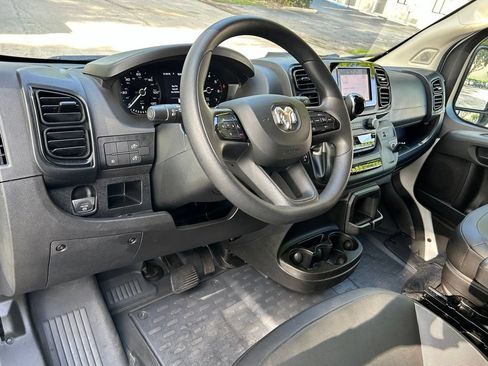 Used 2025 RAM ProMaster 2500 w/ Convenience Group FWD image 27