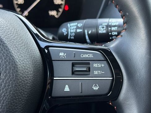 Certified 2025 Honda HR-V Sport image 29