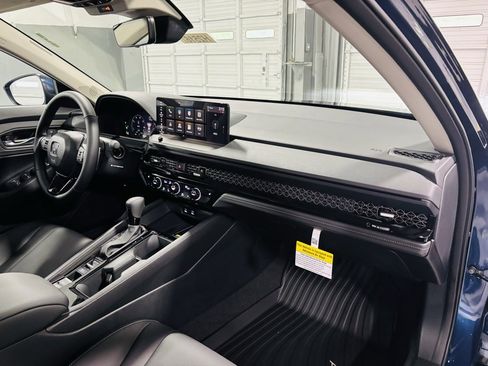 New 2025 Honda Accord EX-L image 35