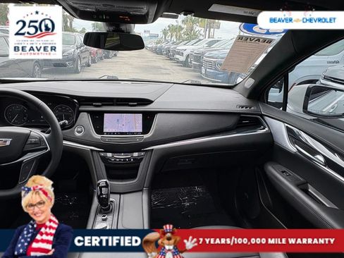Used 2025 Cadillac XT5 Premium Luxury FWD image 17