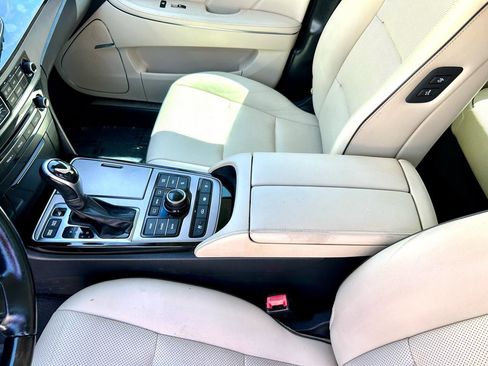 Used 2014 Hyundai Equus Signature image 11