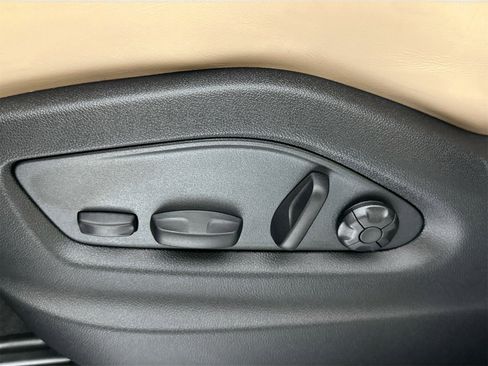 New 2026 Porsche Cayenne S image 32