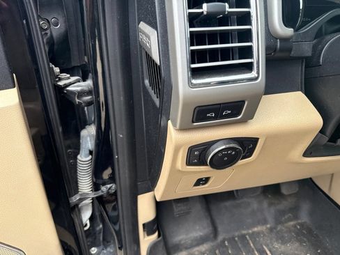 Used 2016 Ford F150 Lariat AWD/4WD image 15