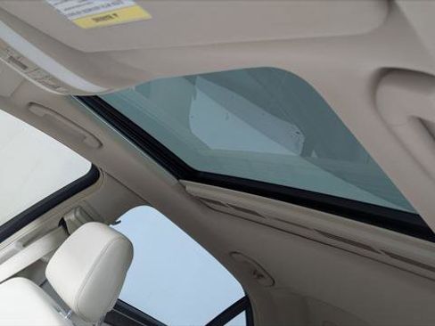 Used 2015 Mercedes-Benz E 350 Sedan w/ Premium 1 Package image 36