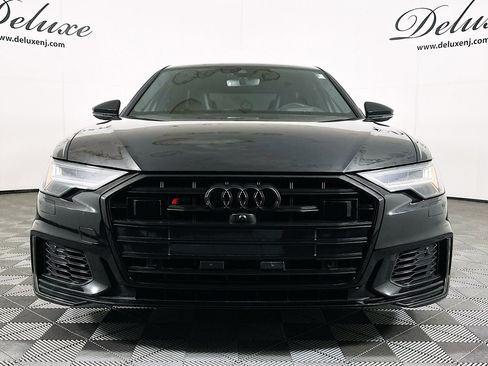 Used 2021 Audi S6 Prestige w/ Prestige Package image 2