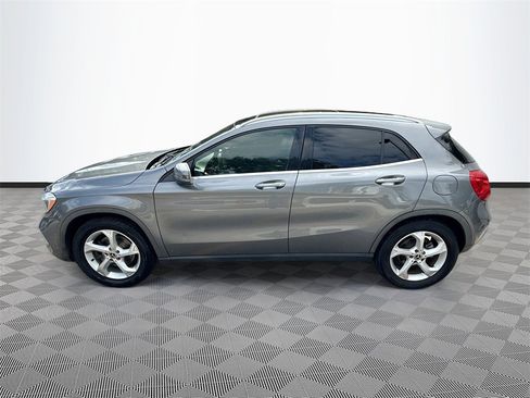Used 2020 Mercedes-Benz GLA 250 4MATIC image 5