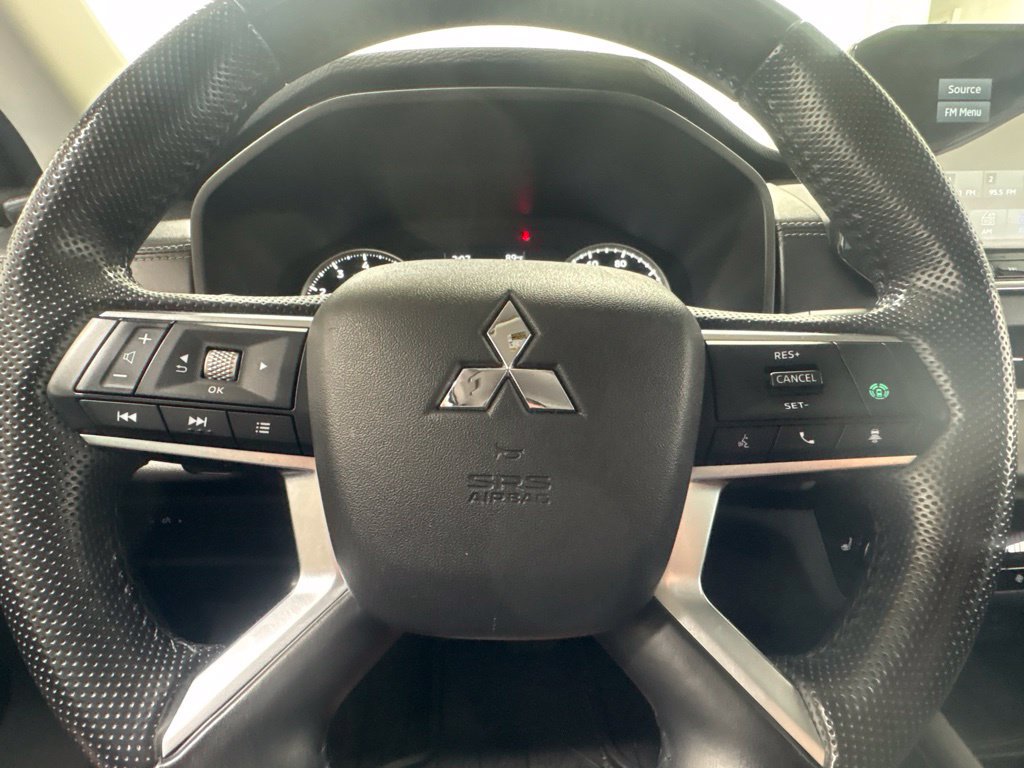 Used 2022 Mitsubishi Outlander SE AWD/4WD image 22