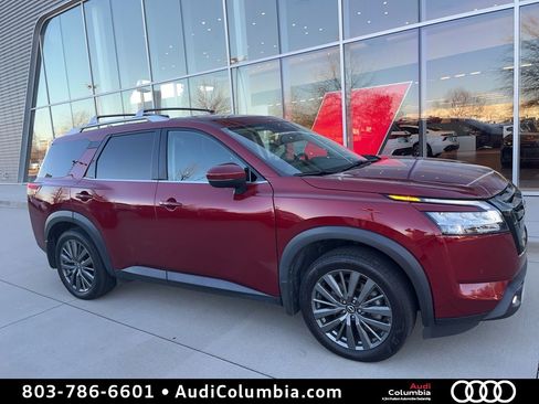 Used 2022 Nissan Pathfinder SL w/ SL Premium Package image 1