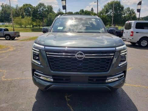 New 2025 Nissan Armada SL w/ Captain's Chari Seat Package image 11