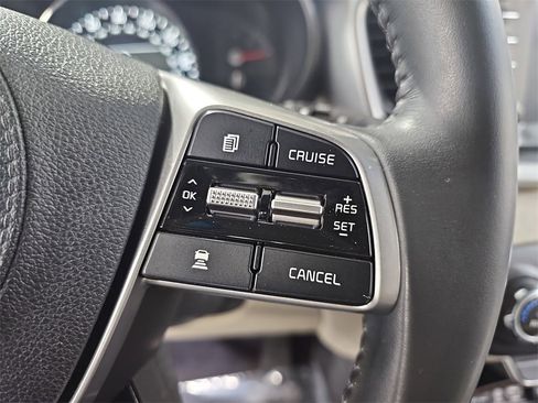 Used 2019 Kia Sorento EX image 25