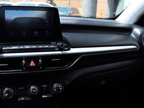 Used 2020 Kia Forte Sedan FWD image 41