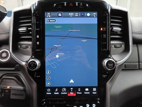 Used 2024 RAM 2500 Laramie w/ Night Edition image 17