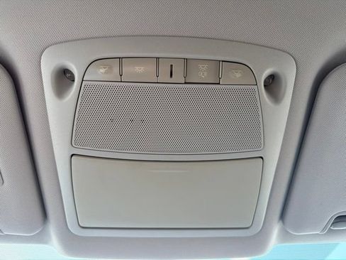Used 2015 Nissan Rogue SV w/ SV Premium Package FWD image 25