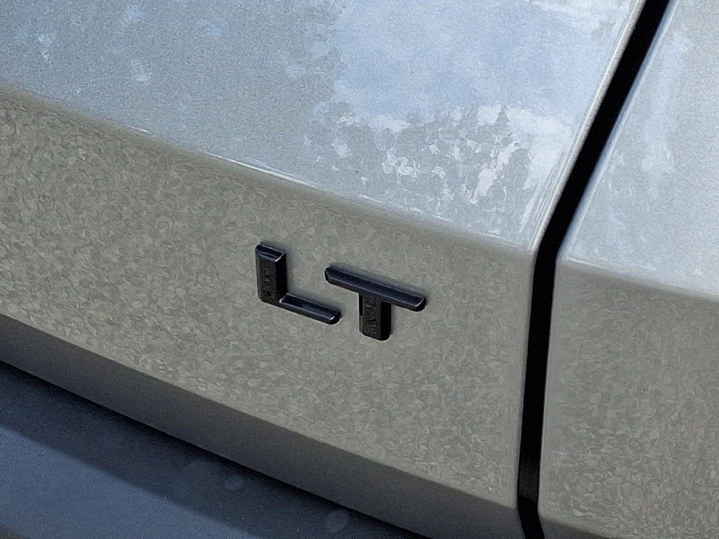 Certified 2024 Chevrolet Traverse LT w/ Midnight/Sport Edition FWD image 10