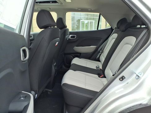 New 2026 Hyundai Venue SEL image 10