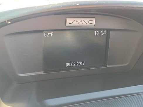 Used 2017 Ford Escape SE AWD/4WD image 15