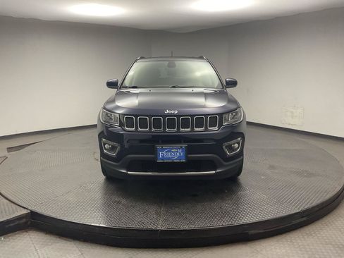 Used 2018 Jeep Compass Limited AWD/4WD image 2