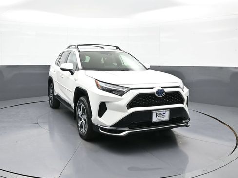 Used 2023 Toyota RAV4 SE w/ Weather & Moonroof Package AWD/4WD image 3