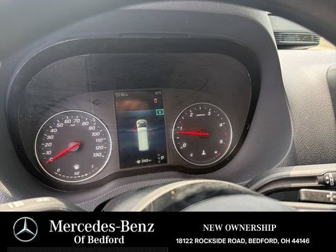 Used 2025 Mercedes-Benz Sprinter 2500 image 13