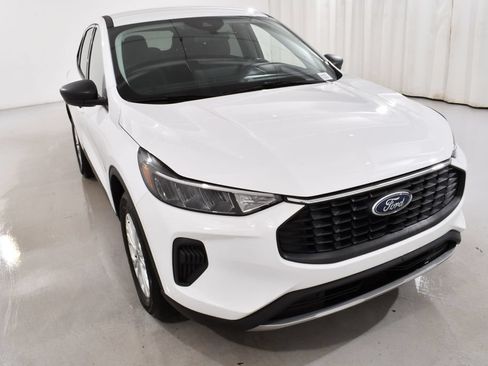 Used 2024 Ford Escape Active w/ Tech Pack #1 AWD/4WD image 4