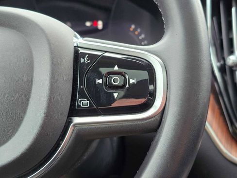 Certified 2023 Volvo XC60 B5 Ultimate AWD/4WD image 30