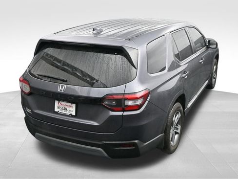 Used 2025 Honda Pilot EX-L image 36