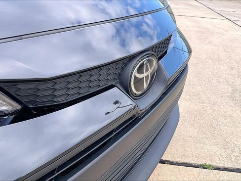 Used 2024 Toyota Corolla LE image 31