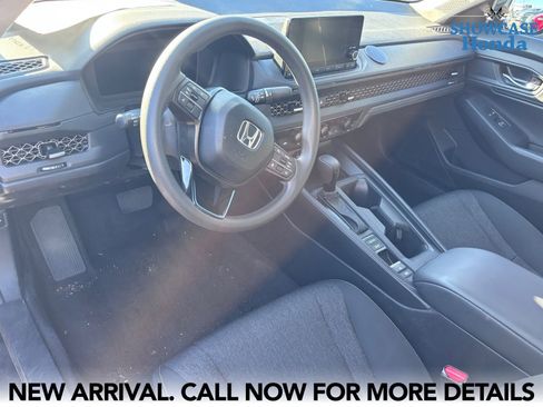 Used 2025 Honda Accord SE image 8