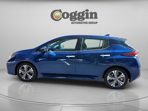Used 2022 Nissan Leaf SV w/ SV Technology Package image 3