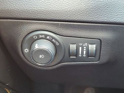 Used 2020 Jeep Compass Limited w/ Safety & Security Group image 12