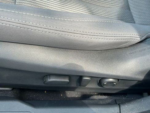 Used 2025 Subaru Legacy Premium AWD/4WD image 17