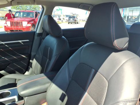 Used 2023 Nissan Altima 2.5 SR FWD image 16
