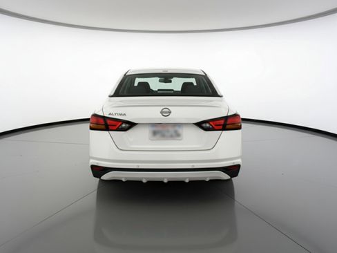 Used 2025 Nissan Altima 2.5 SV image 7