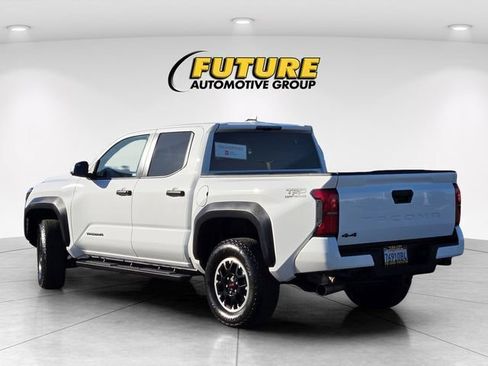 Used 2024 Toyota Tacoma TRD Off-Road AWD/4WD image 7