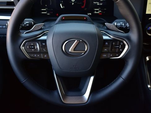 Used 2025 Lexus GX 550 image 48