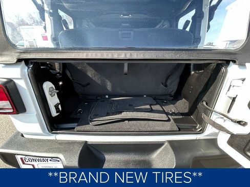 Used 2021 Jeep Wrangler Sport image 9